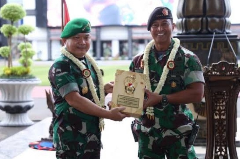 Jenderal Dudung Dianugerahi Polri, Andika The Legion Of Merit