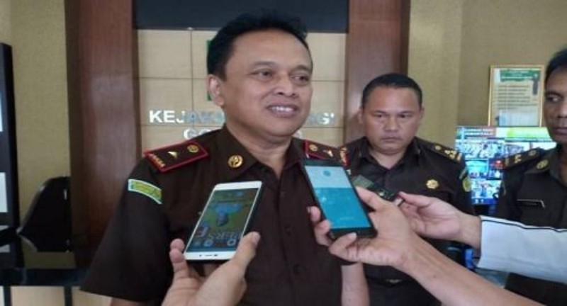 Kajati Riau Diganti