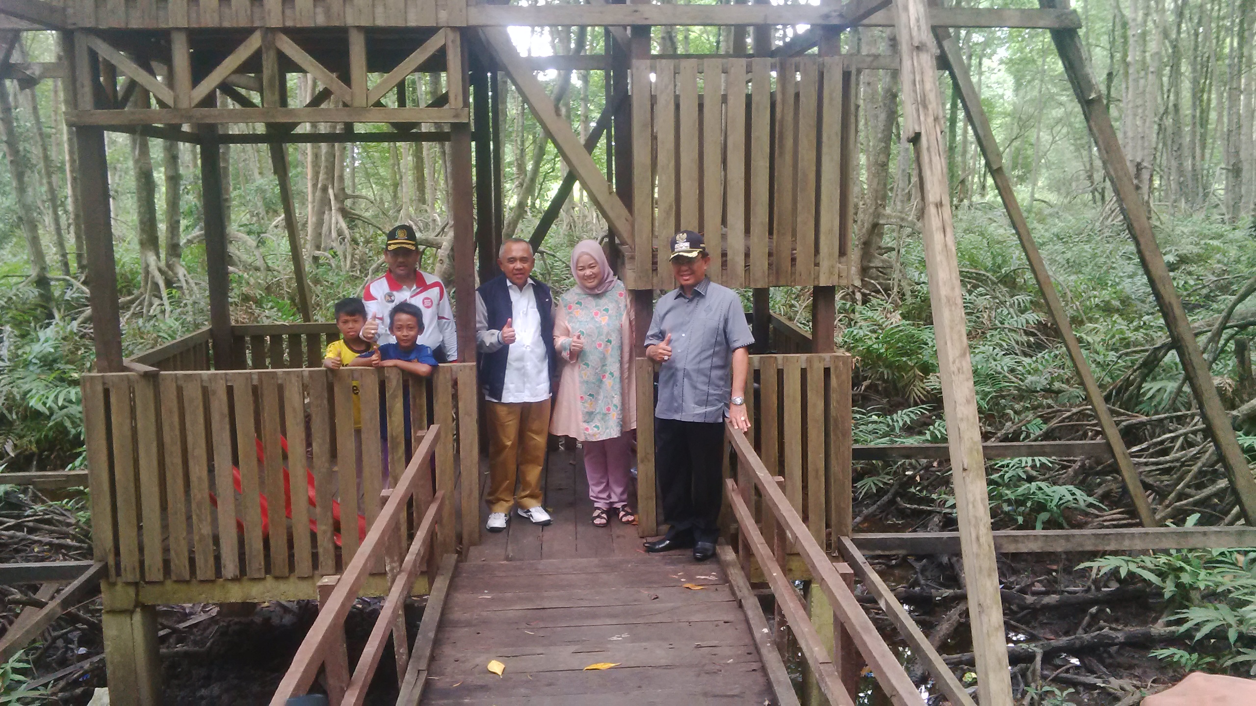 Kata Gubri, Menyelamatkan Hutan Mangrove Berdampak pada Perekonomian Masyarakat