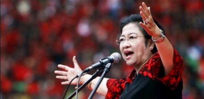 Mega: Tak Mau Disebut Petugas Partai, Silakan Keluar