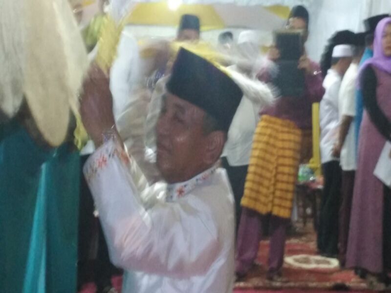 Meriah, Bupati Pelalawan Lepas Pawai Takbir Idul Adha 1437 H