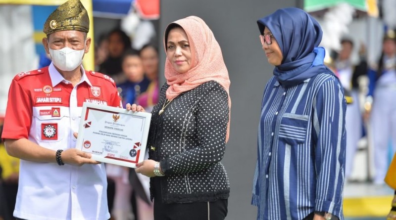 Misnarni Syamsuar Dapat Penghargaan dari Lapas