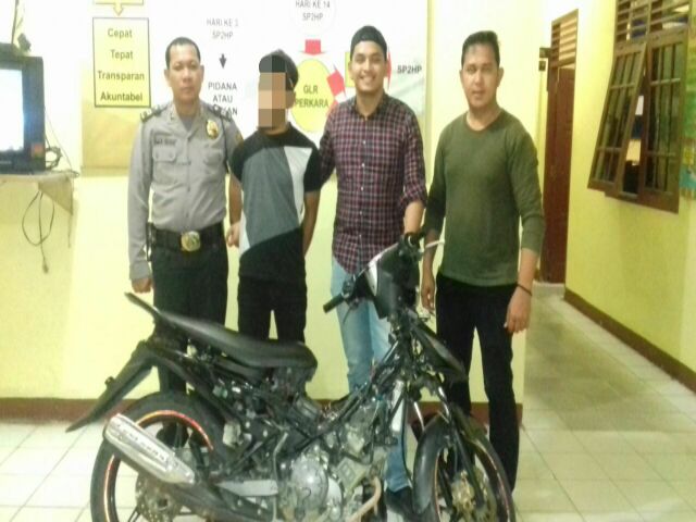Polisi Tangkap Pengedar Ganja, Barang Bukti 2 Paket Diamankan