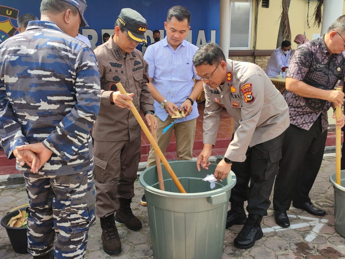 Polres Dumai larutkan 10,7 kg sabu sabu dalam detergen hasil pengungkapan Oktober 2022