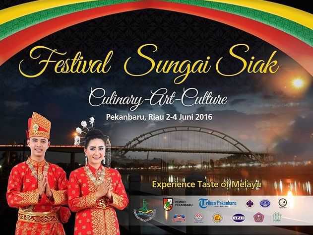 Saksikan, Festival Sungai Siak Diramaikan Lomba Perahu Hias
