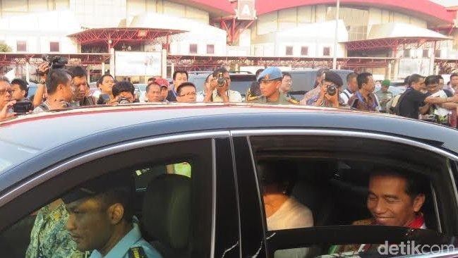 Siang Ini Ada Dikabarkan Jokowi Ganti Enam Menteri