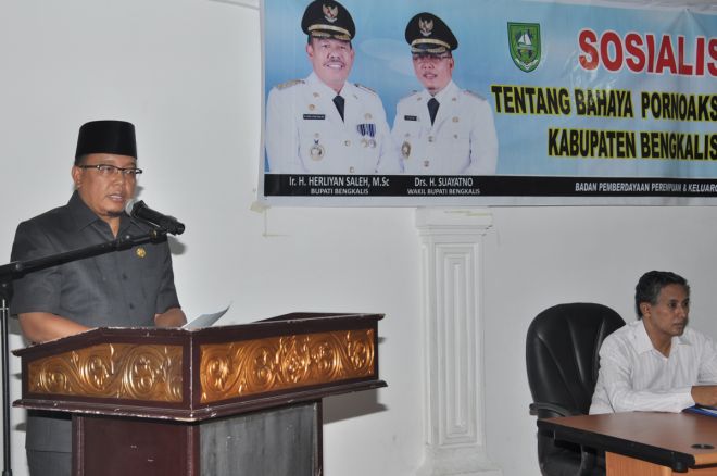 Suayatno Ajak Perangi Pornoaksi-Pornografi