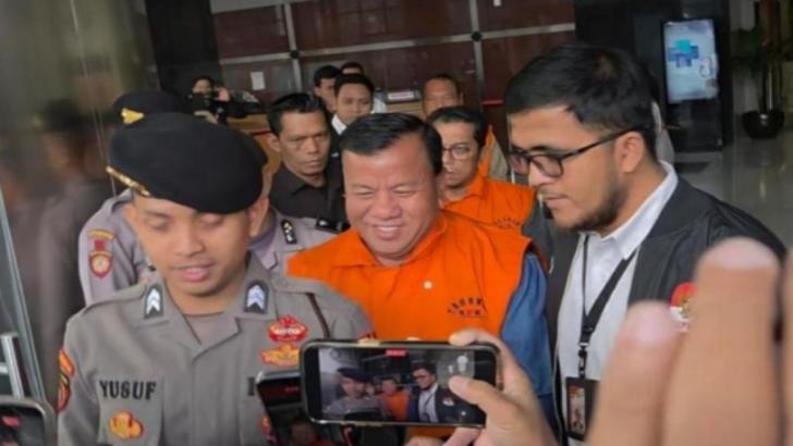 Terungkap, Bupati Kuansing Suhardiman Amby Terima Suap Mobil Toyota Land Cruiser dari Sekda Zulkarnaen