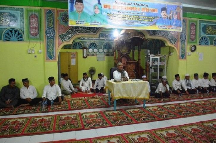 Bupati Kampar : Pentingnya Adab Dalam Kehidupan