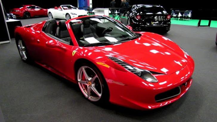 Harga Terbaru 2017 Mobil Ferarri, Kalau Tak Beli Intip Saja