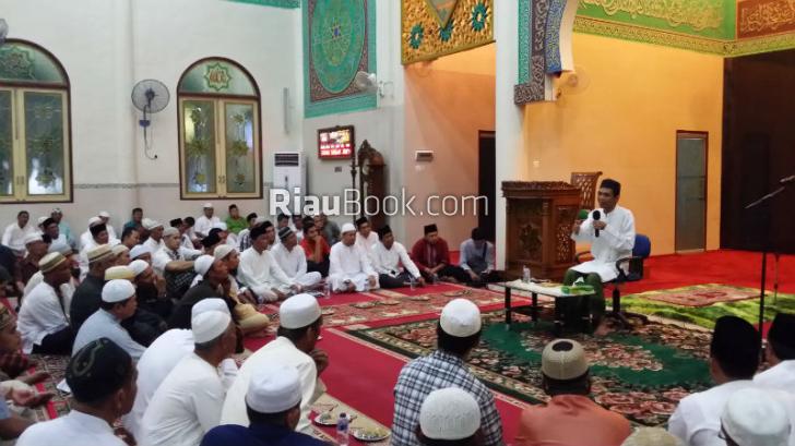 Ribuan Jemaah Hadiri Wirid Bulanan di Kepulauan Meranti
