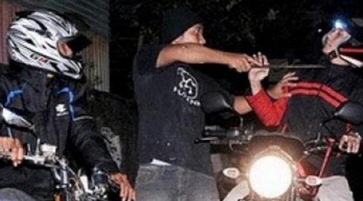 Eman tak Berkutik Dihadiahi Timah Panas