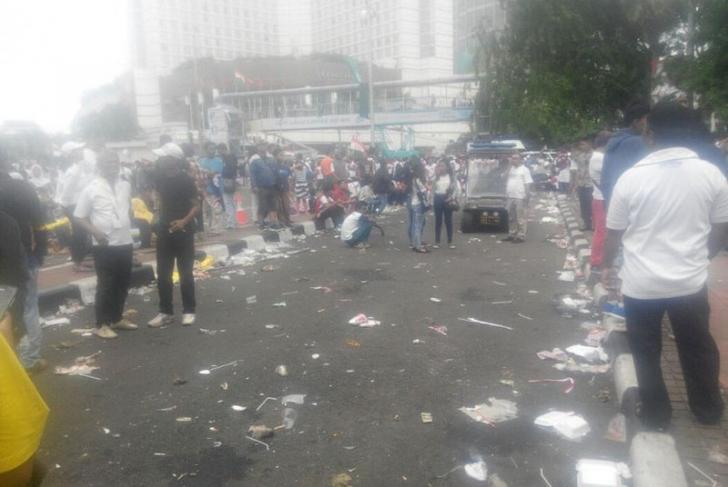 Tenda Aksi 412 Roboh Diterjang Angin