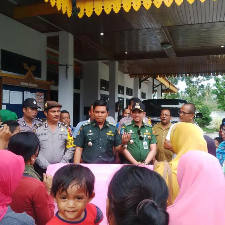Kisruh RW 11 Sri Meranti, Camat Rumbai Minta Waktu Sampai Pilkada Pekanbaru Selesai