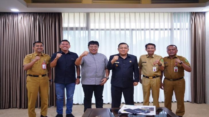 Plt Gubernur Riau Dukung PSPS Pekanbaru, I Gede: Akan Ada Perombakan Besar