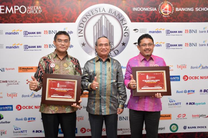 Indonesia Banking Awards 2016, BRK Raih Dua Penghargaan