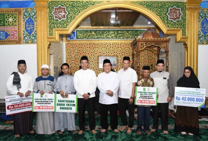 Safari Ramadan di Masjid Nurul Hikmah, Wagubri SF Hariyanto: Semoga BRK Syariah Murah Rezekinya