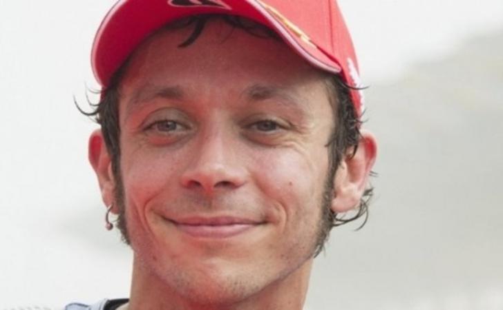 Inilah Foto Tragis Jatuhnya Valentino Rossi