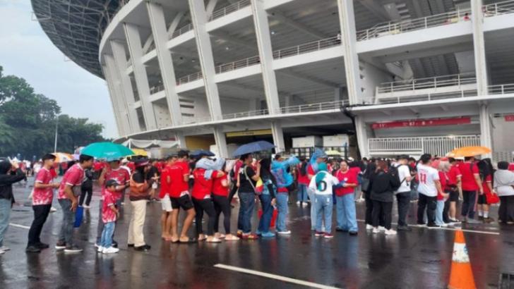 Hadapi Filipina, Ribuan Suporter Timnas Indonesia Padati GBK
