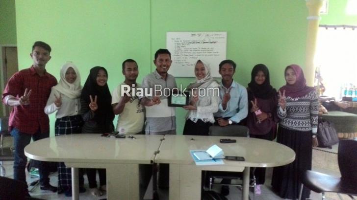 IMS Fisip Universitas Riau Kunjungi Riaubook.com