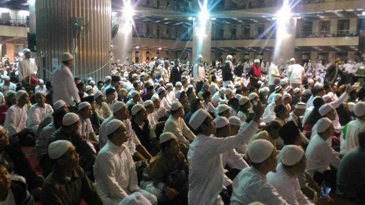 Salat Subuh Berjamaah di Masjid, Gambaran Kekuatan Umat Islam