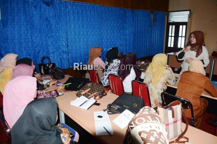 Ini Strategis Kampar Hadapi MEA, Eva Yuliana: SDM Juga Penting