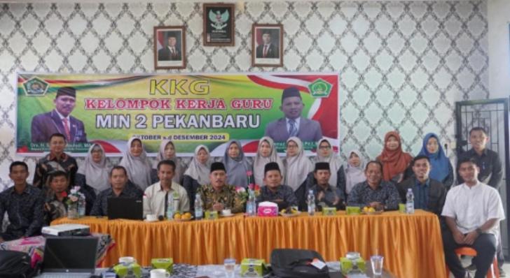 Syahrul Mauludi Buka Kegiatan Kelompok Kerja Guru