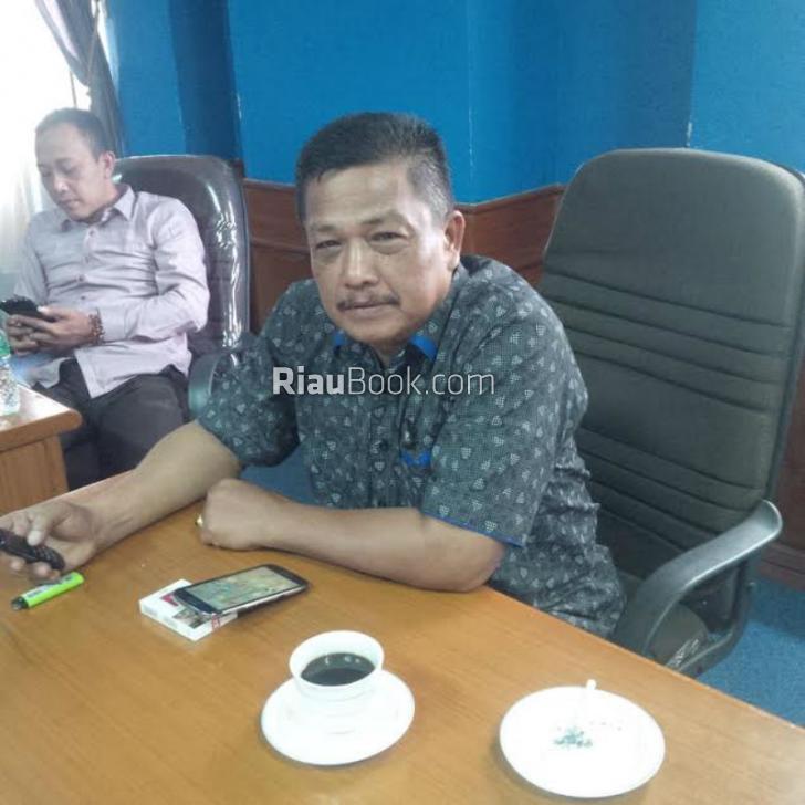 Dewan Siak Sorot Penyalahgunaan Lem Kambing di Kalangan Pelajar