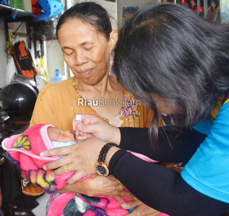 Berkat Sweeping Ke Rumah, Dinkes Dumai Lampaui Target PIN 2016