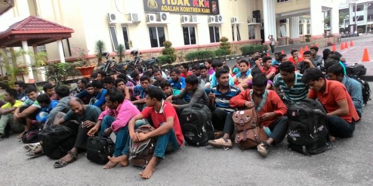 Imigrasi Dumai Terkendala Bahasa Untuk Melakukan Pemeriksaan 74 WNA