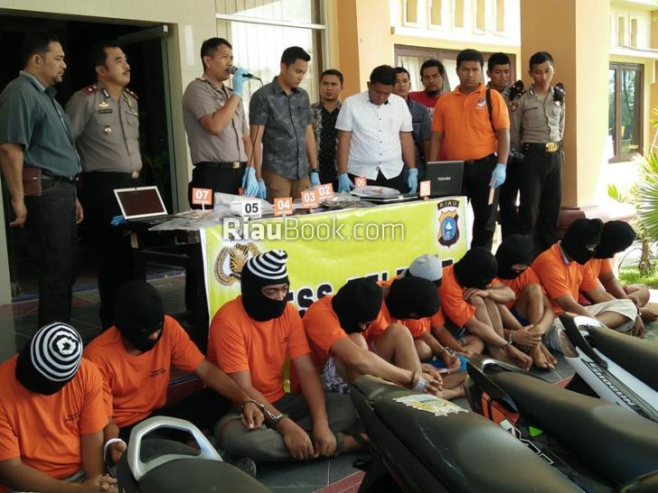 Mantan Kades Jati Baru Bungaraya Terlibat Sindikat Curanmor di Siak
