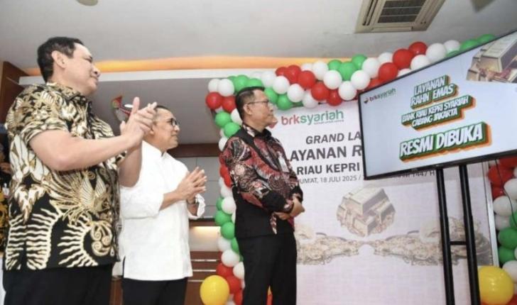 BRK Syariah Resmikan Layanan Gadai Emas di Kantor Jakarta