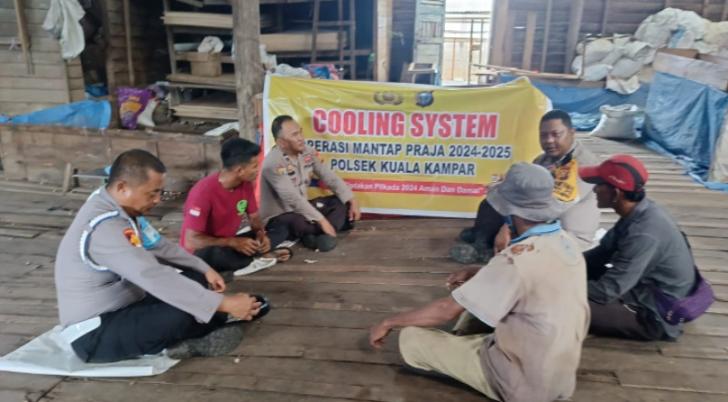 Ciptakan Pemilu Damai, Polsek Kuala Kampar Sosialisasi Kamtibmas kepada Buruh Pinang