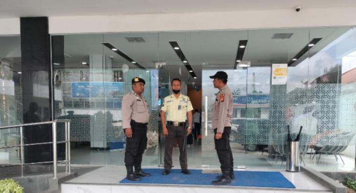 Polsek Pangkalan Kerinci Bersama Satpam Memelihara Kamtibmas