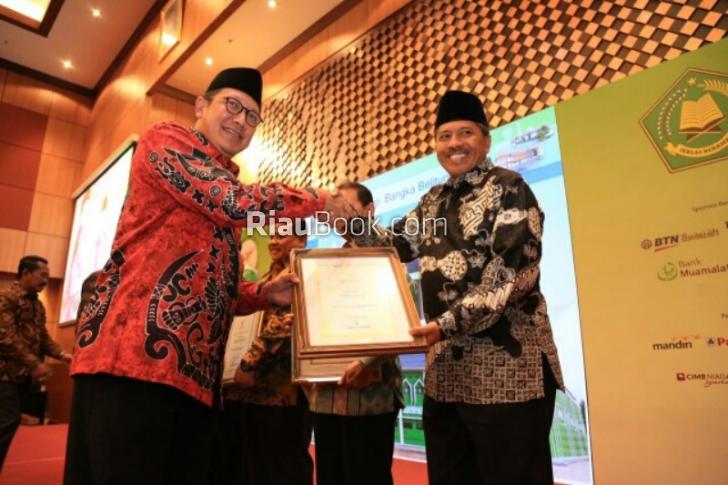 Di Awal Tahun, Pemkab Siak Raih Penghargaan dari Menteri
