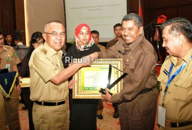 Selamat, Kabupaten Siak Raih Peringkat Pertama Evaluasi Kinerja Pemda se-Riau