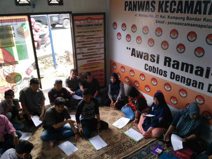 Lantik Pengawas TPS, Ketua Panwascam Senapelan Meminta Pengawas Bekerja Maksimal