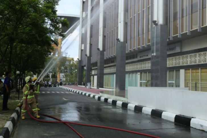 Pegawai Terjebak Kebakaran di Gedung Menara Lancang Kuning