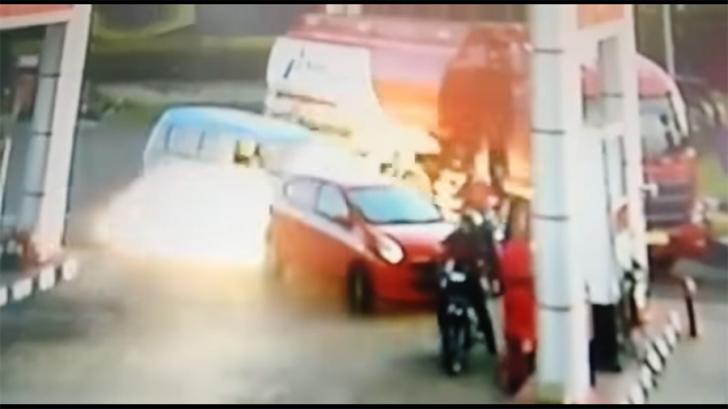 Video Kejadian Ledakan di SPBU Tingkir Akibat Knalpot Bronk