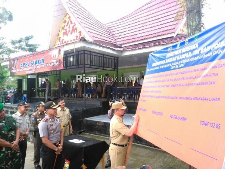 Hadapi Musim Kemarau, Pemda Kampar, TNI Dan Polri Tandatangani Komitmen Bersama Cegah Karlahut