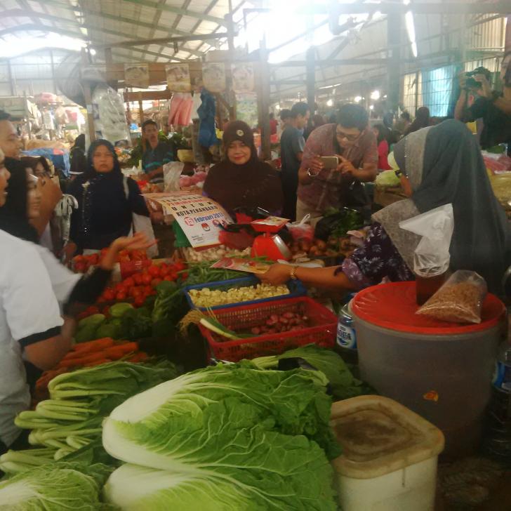 Pagi Ini, KPU Pekanbaru Blusukan di Pasar Selasa Panam, Ajak Masyarakat Memilih Pemimpin Pekanbaru 2017