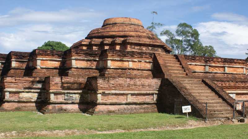 Candi Muara Takus 