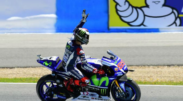 Dalam Sesi Latihan Bebas, Lorenzo Tercepat, Rossi Terpuruk