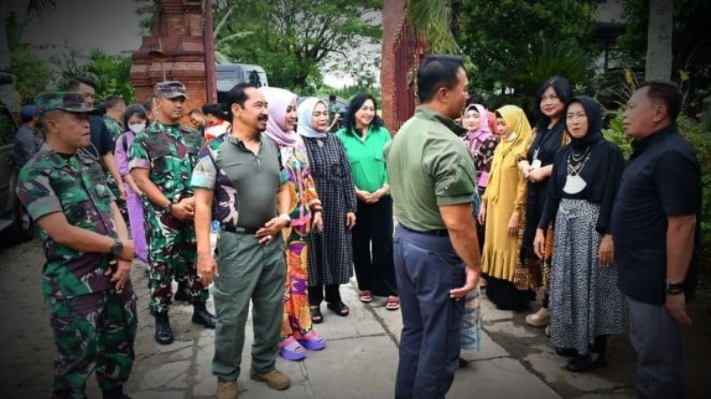 Jenderal Andika ke Jawa Timur Temui Sahabatnya Mayjen Purwo Sudaryanto