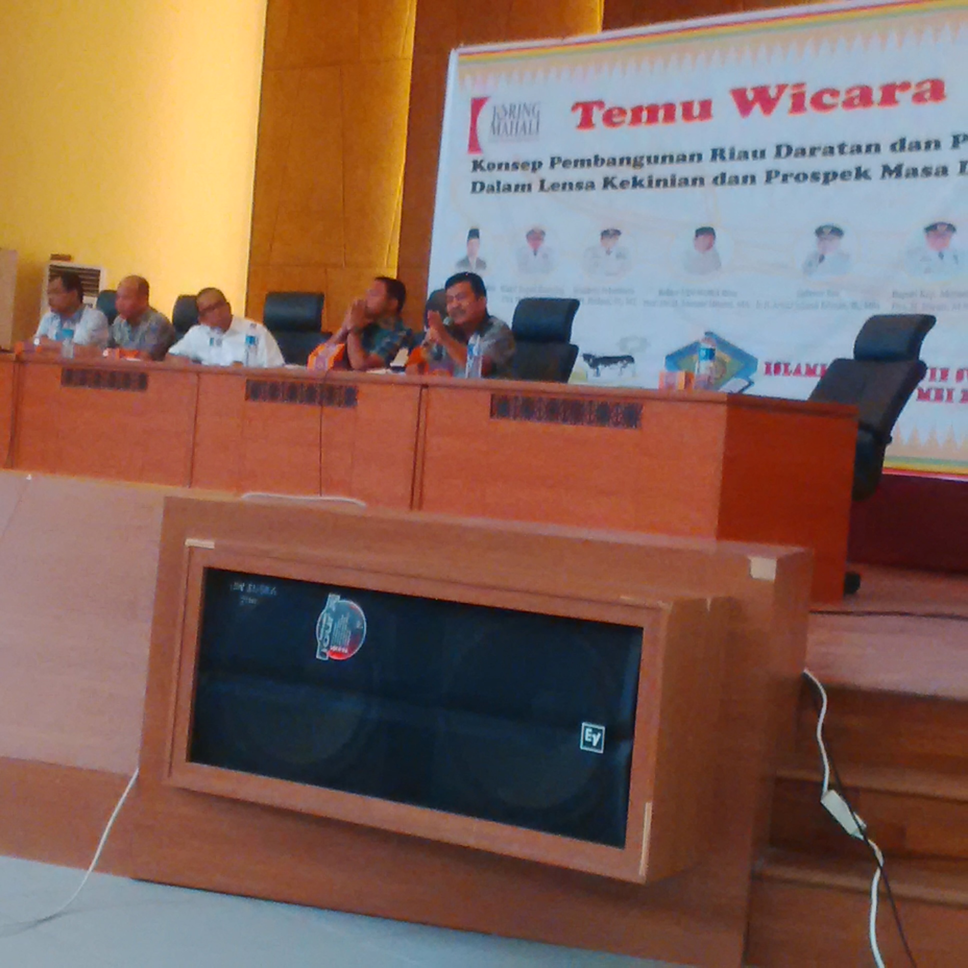 Mahasiswa LIRA Riau dan UIN Suska Gelar Temu Wicara Prospek Riau Pesisir