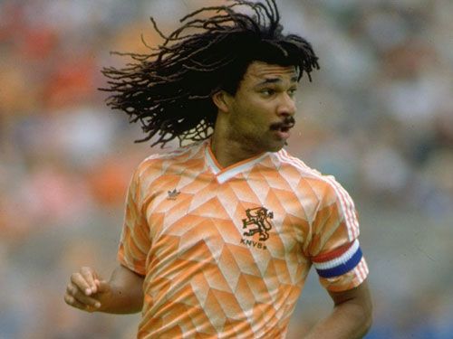 Masih Ingat Pesepak Bola Ruud Gullit? Dia Datang ke Indonesia