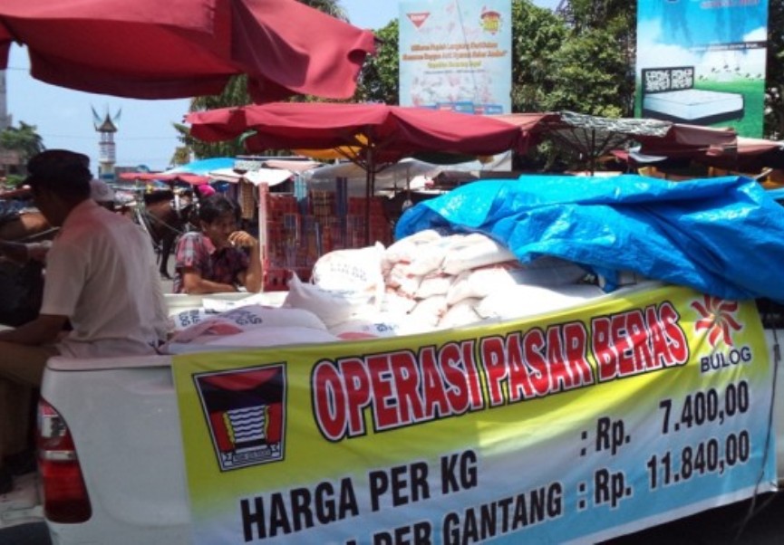 Operasi Pasar Murah, Ibarat Membuang Garam ke Laut