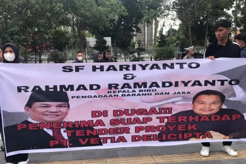 RRW: Lapor Pak Luhut, SF Hariyanto Diduga Monopoli dan Atur Proyek Pemprov Riau