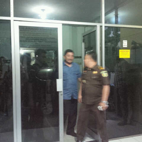 Tengku Azmun Jaafar Dijebloskan ke Lapas Pekanbaru