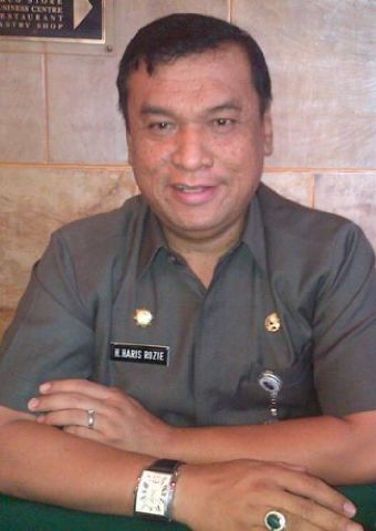 Wahh..Jelang Akhir PBB..Antri di Dispenda